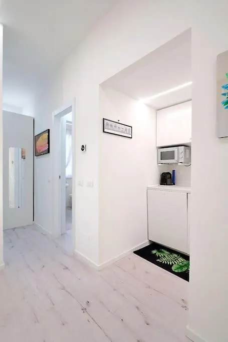 Suite-6 Milano Centro-Porta Romana Lejlighed