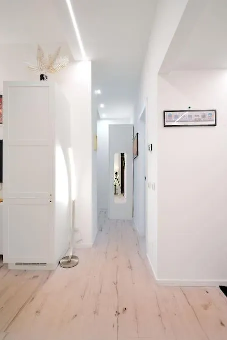 Suite-6 Milano Centro-Porta Romana 0*,  Italien